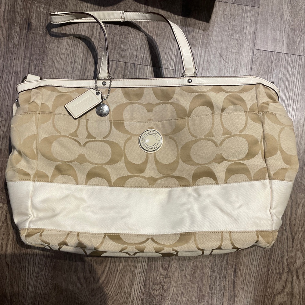 Coach Large Bag - Picture 3 of 8
